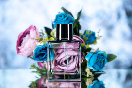 <strong>EXPERIENCE THE HIGH QUALITY PERFUMES</strong>